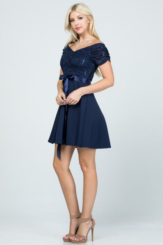 Off the shoulder ruched sleeve lace