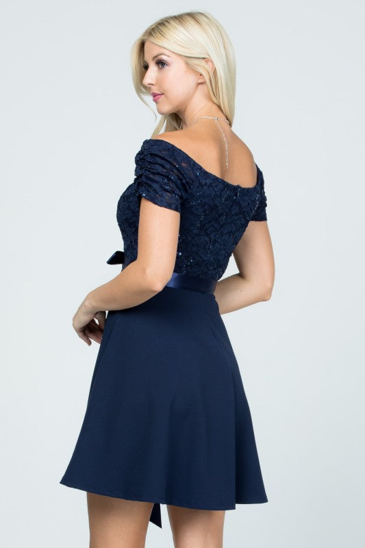 Off the shoulder ruched sleeve lace